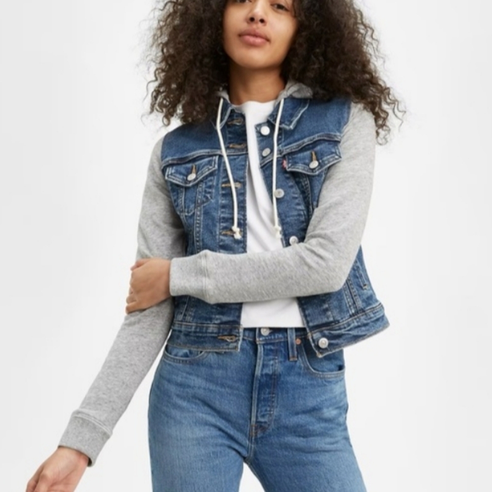 Levi's‎ Denim Jacket with Light Gray Sleeves